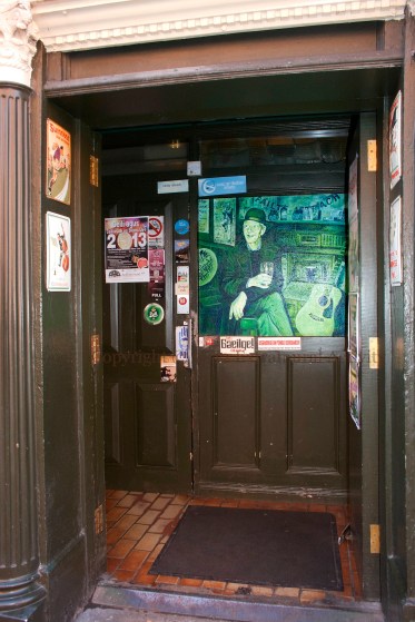 2012-12-24 MaddensDoor+