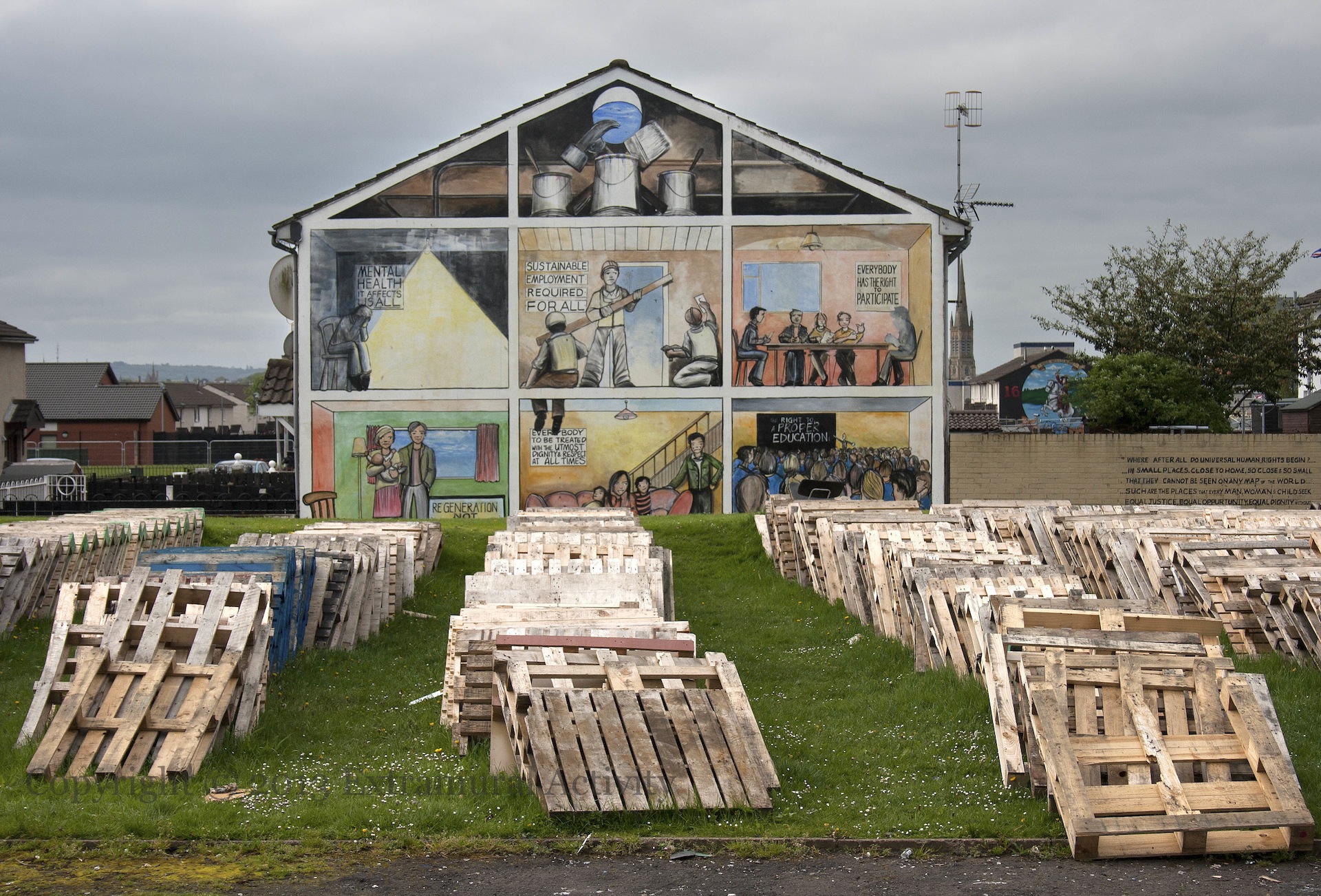 2013-05-24 PalletsMural+