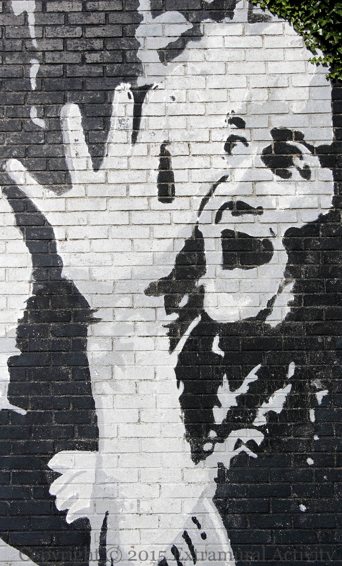 2015-08-04 WorkersStrikeDerryClose+