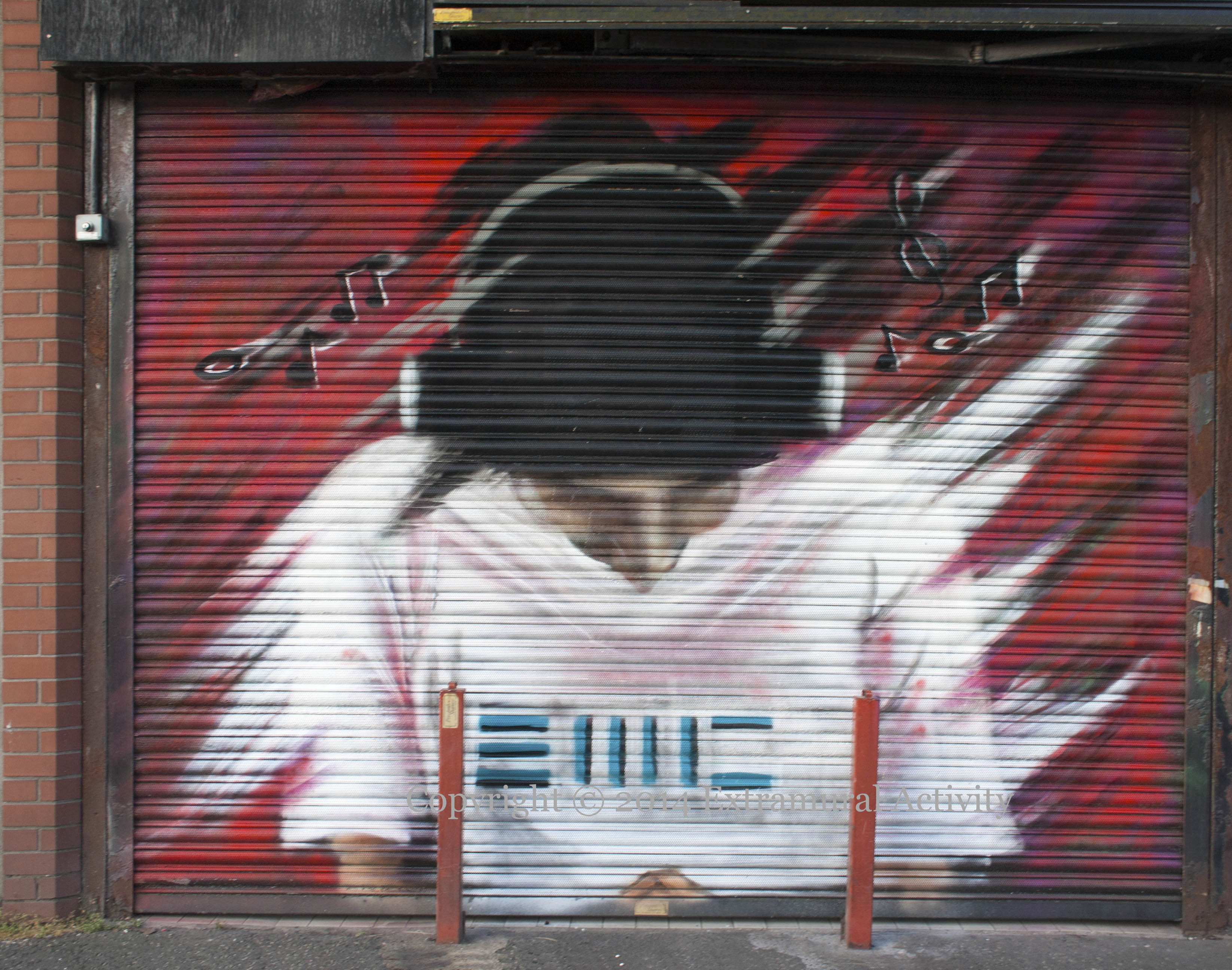2014-09-26 CNBEMicHeadphones+