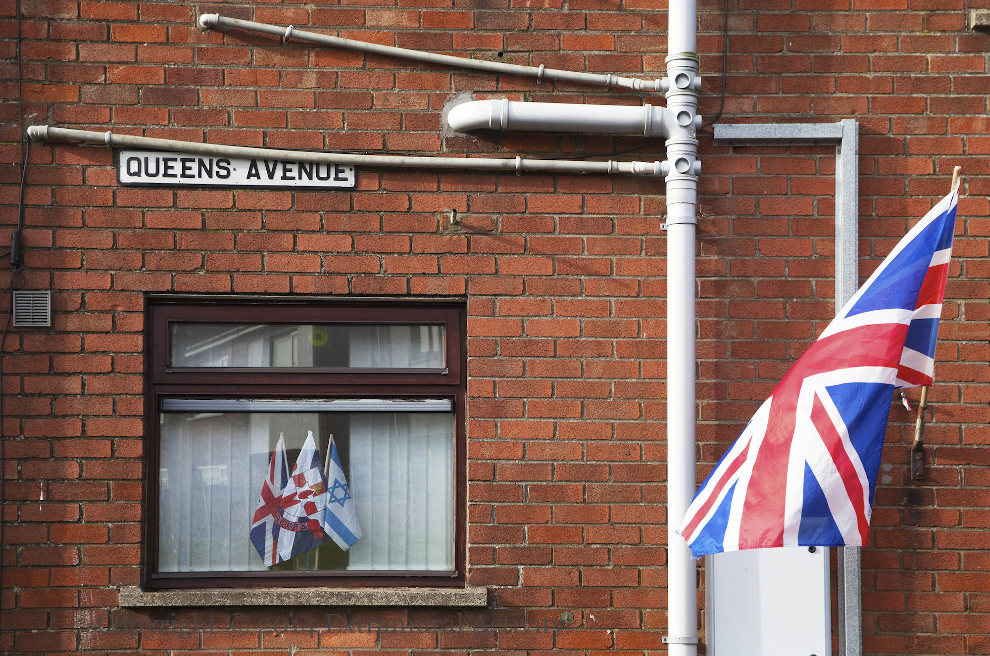 2014-02-10 QueensAveFlags+